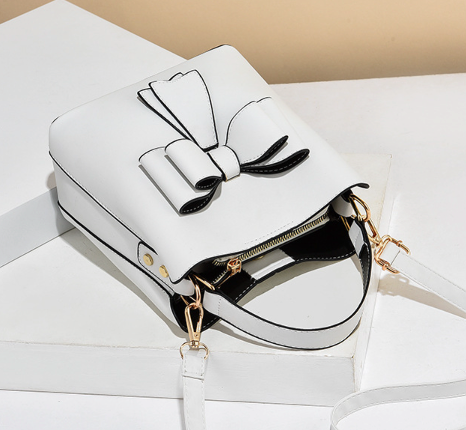 8209 GESSY TOTE HANDBAG BOW TIE BAG IN WHITE