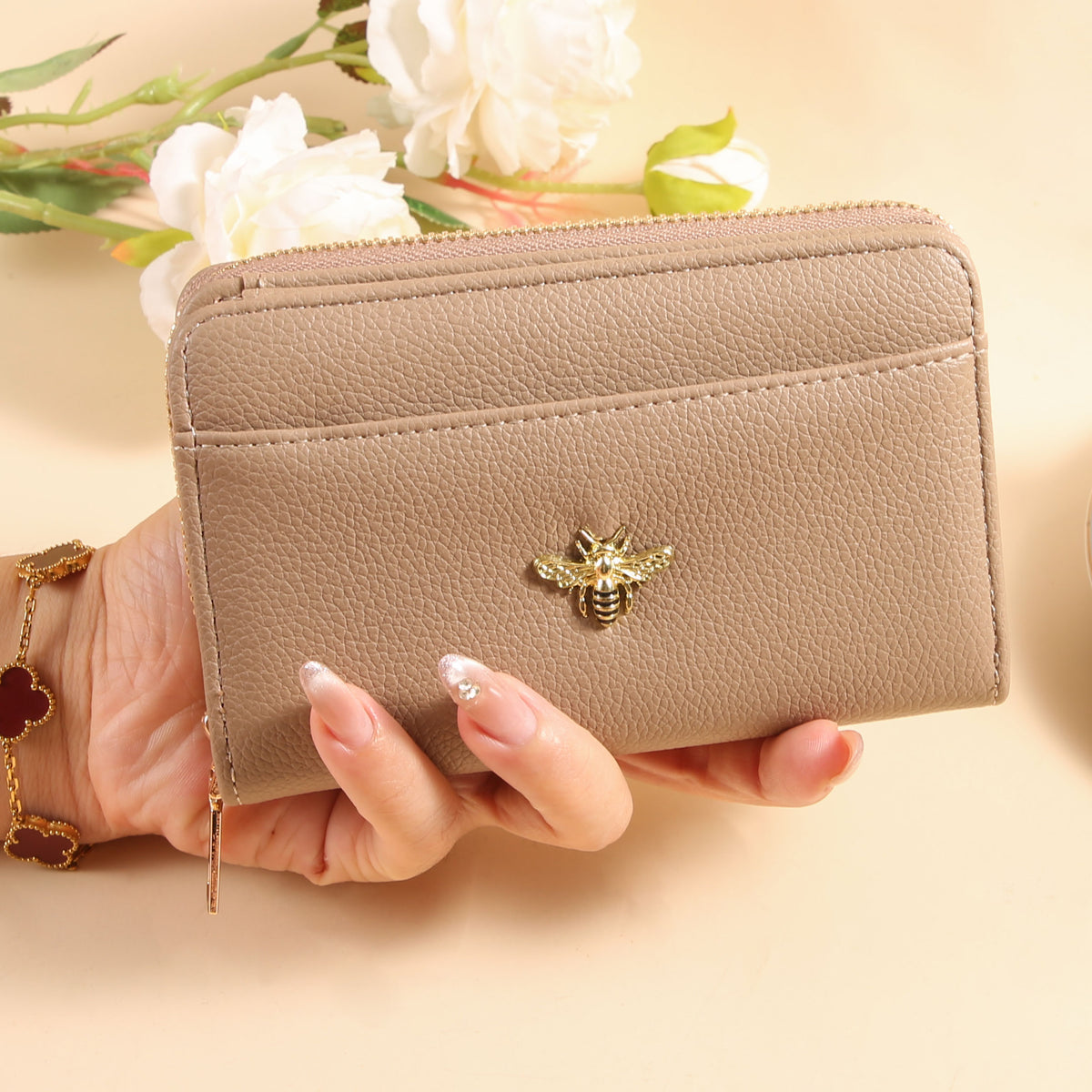 P08 GESSY WALLET PURSE