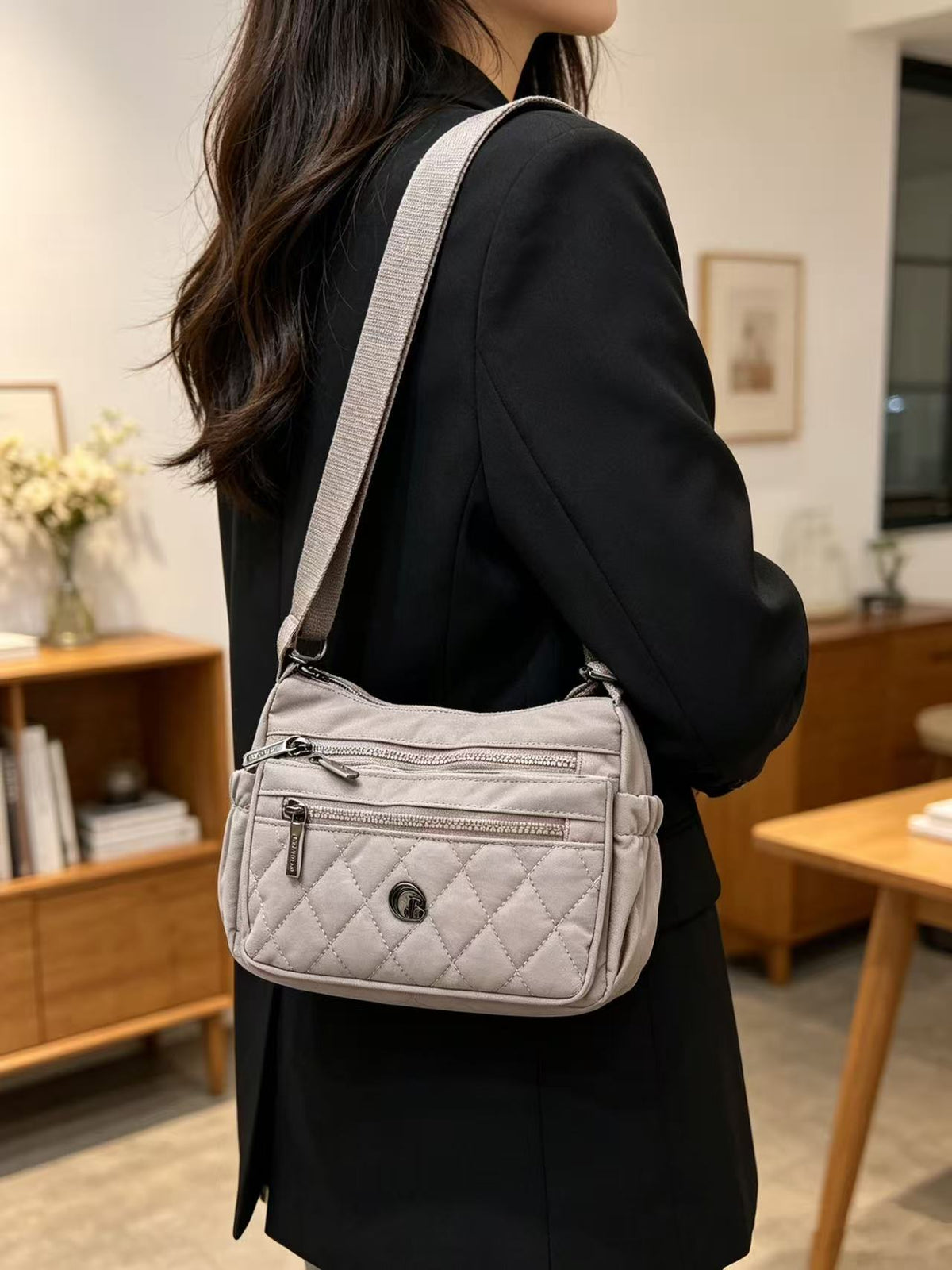 1739SX Gessy Crossbody Shoulder Bag