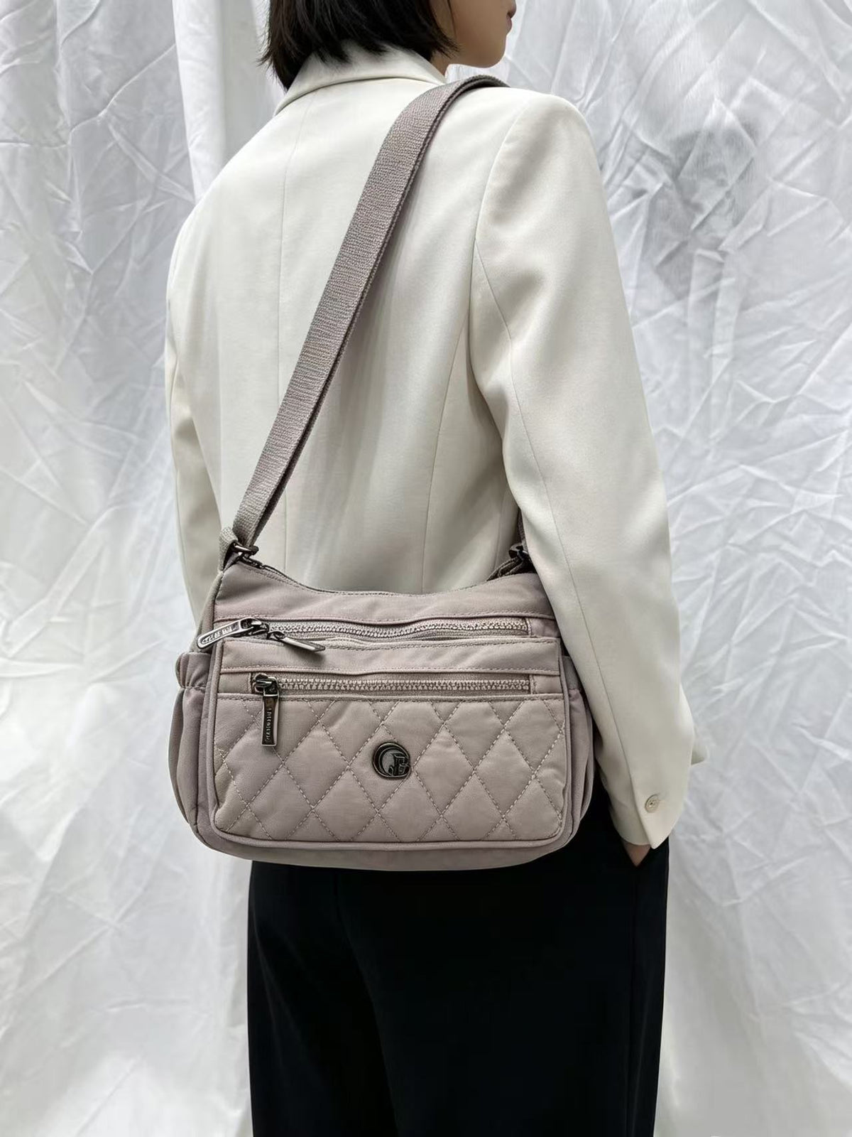 1739SX Gessy Crossbody Shoulder Bag