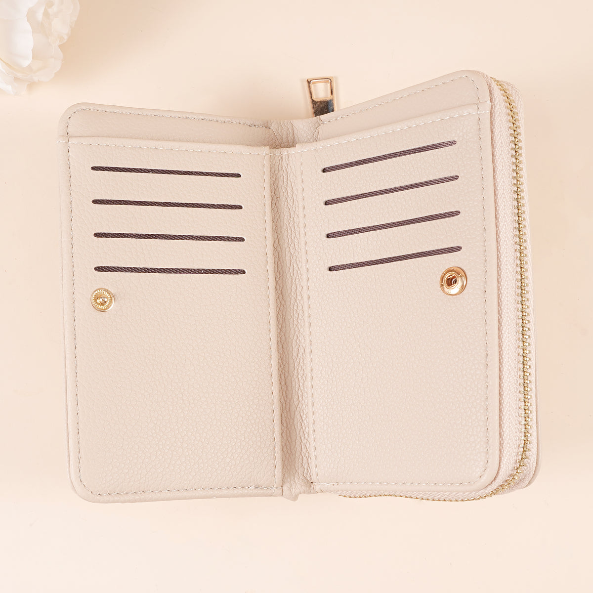 P08 GESSY WALLET PURSE