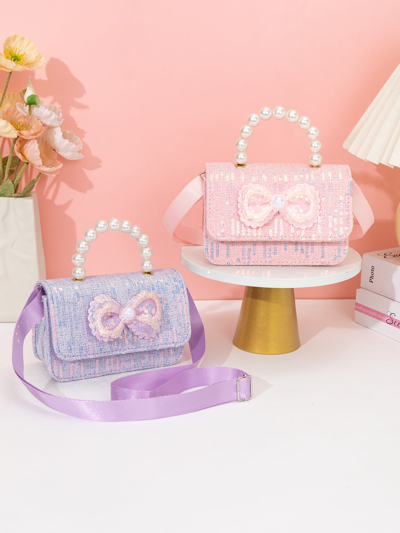 3057 Gessy Glitter Bow Bead Bag