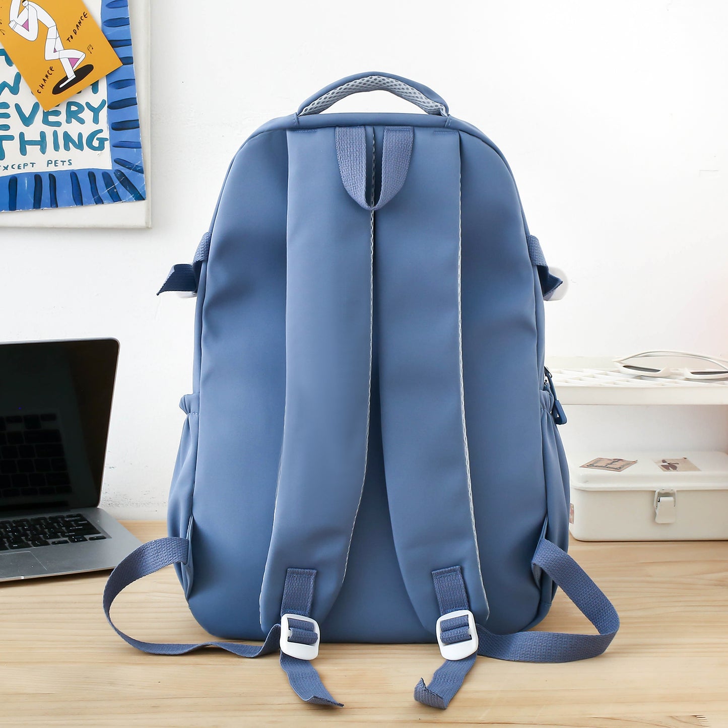 888134# GESSY BACKPACK