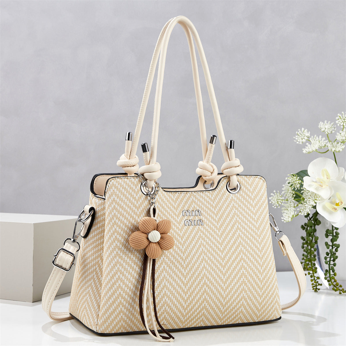 A5188 GESSY TOTE BAG