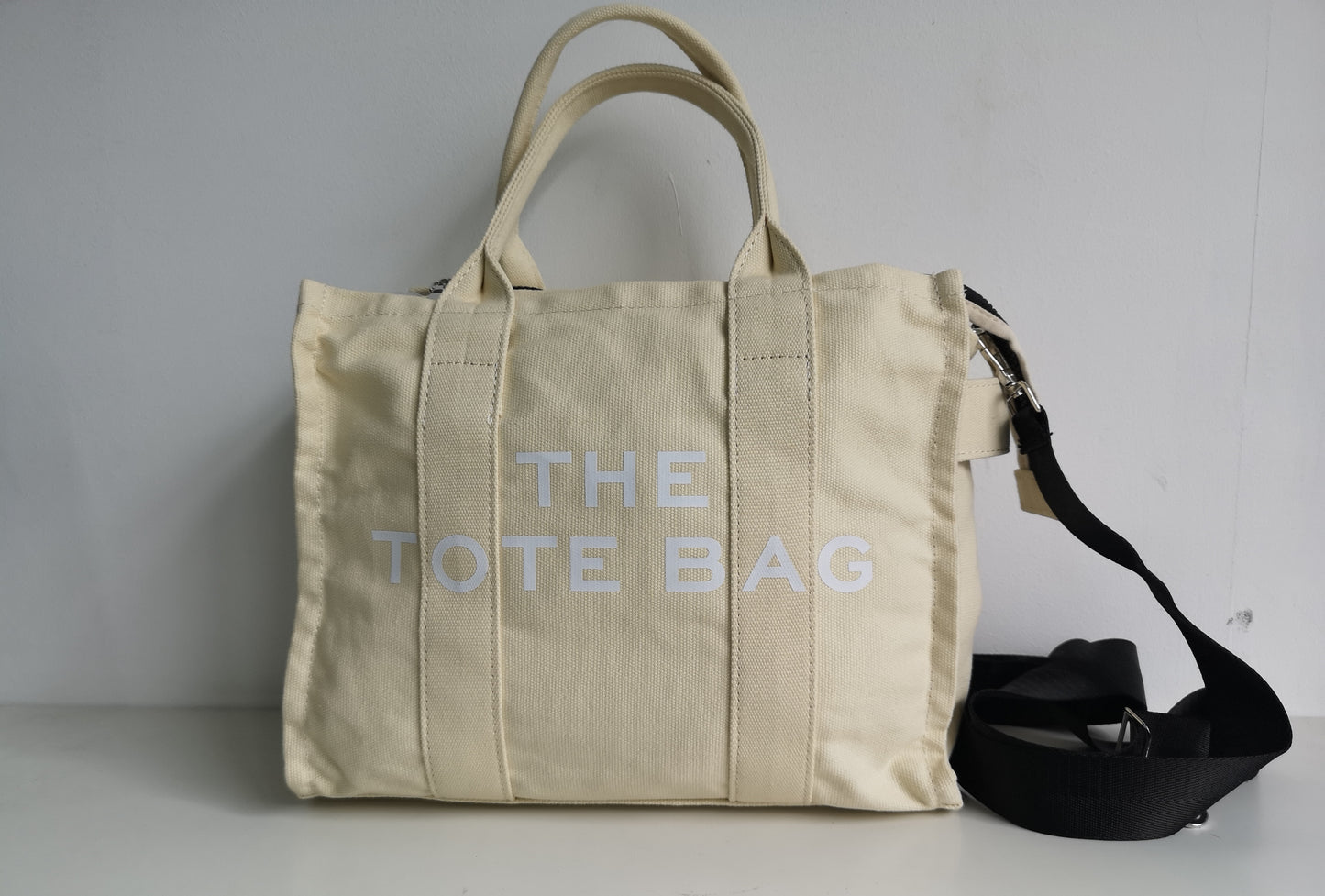 BM-829 GESSY MEDIUM SIZE CANVAS THE TOTE BAG