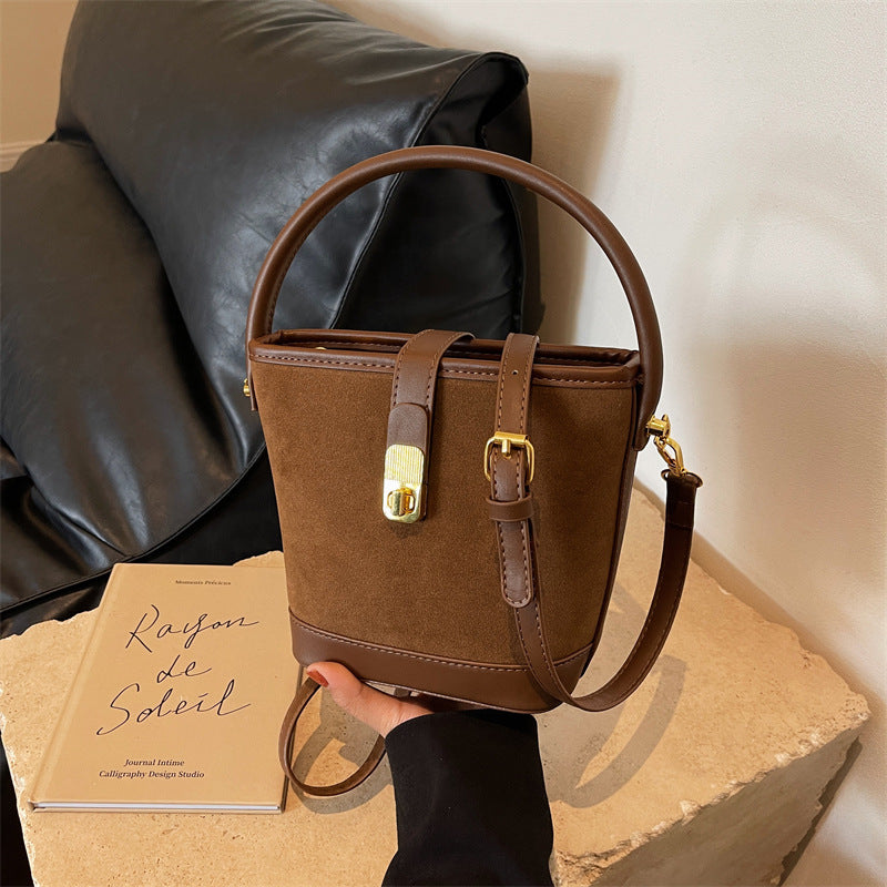 JM1592 GESSY CROSSBODY BAG