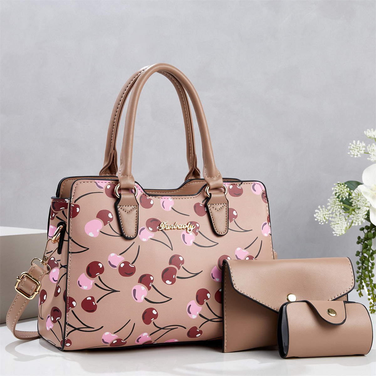 F666 GESSY TOTE BAG