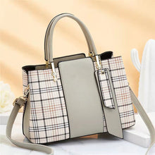 Load image into Gallery viewer, LU153 GESSY PLAID TOTE BAG IN GREY