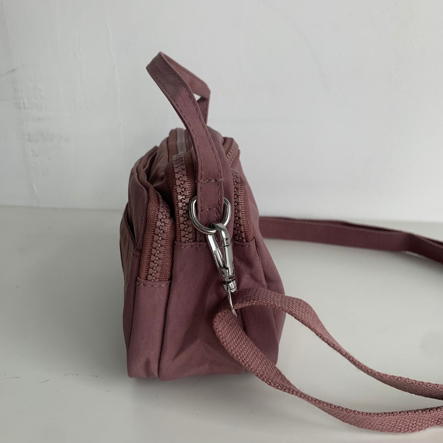 1645 GESSY CROSSBODY BAG IN DARK PINK