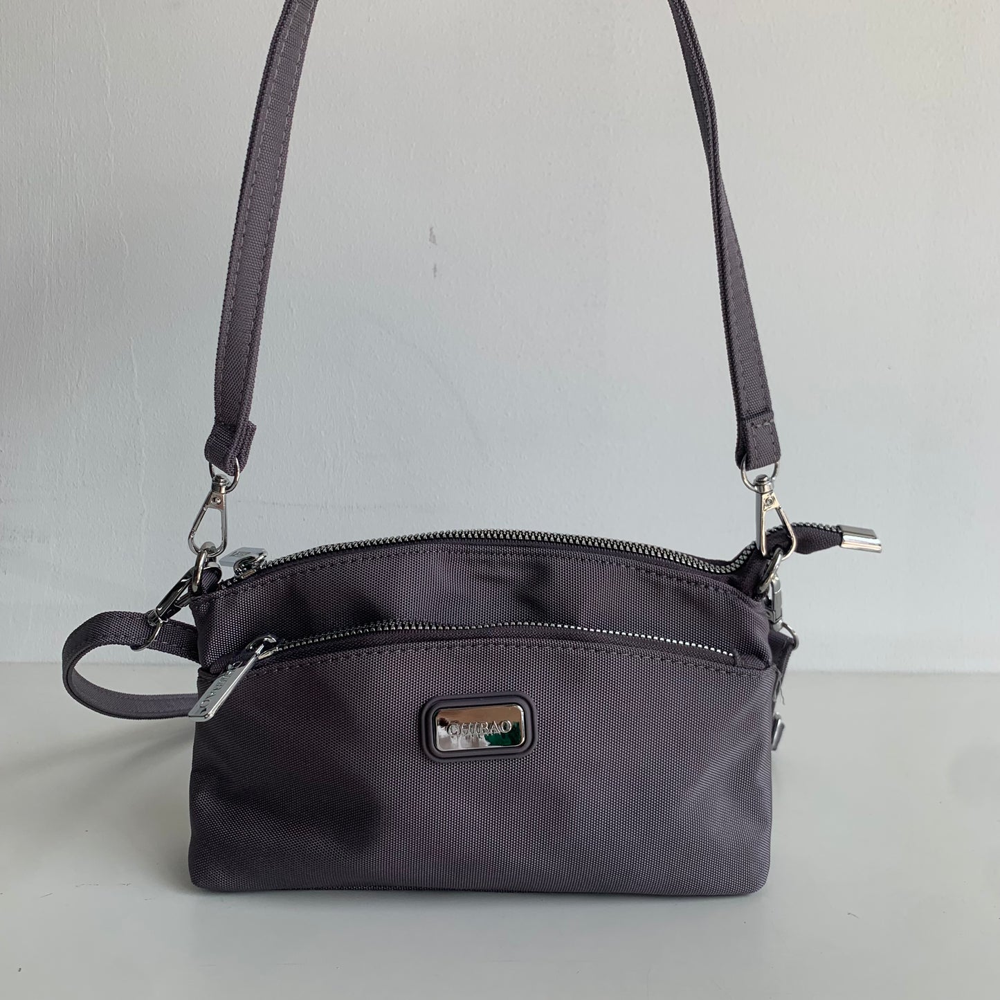 2001 GESSY CROSSBODY BAG IN GREY