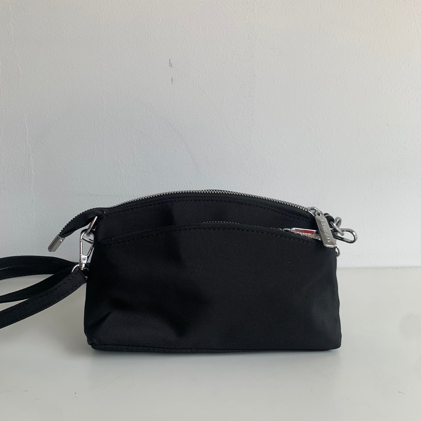 2001 GESSY CROSSBODY BAG IN BLACK