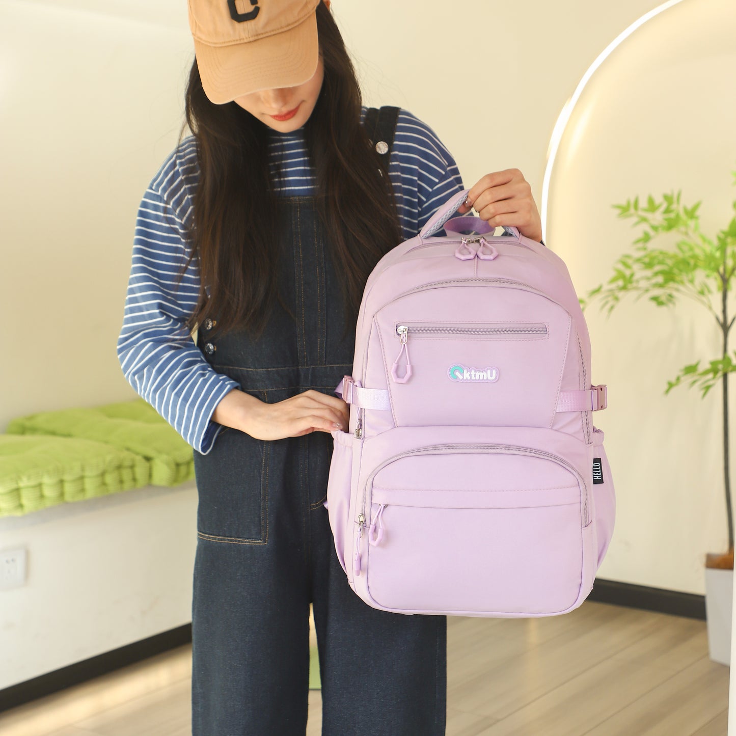 88863# GESSY BACKPACK