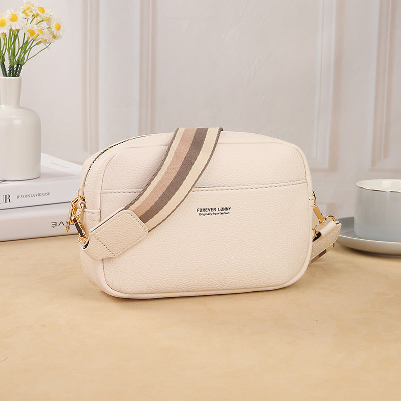 LD008 GESSY CROSSBODY BAG IN WHITE