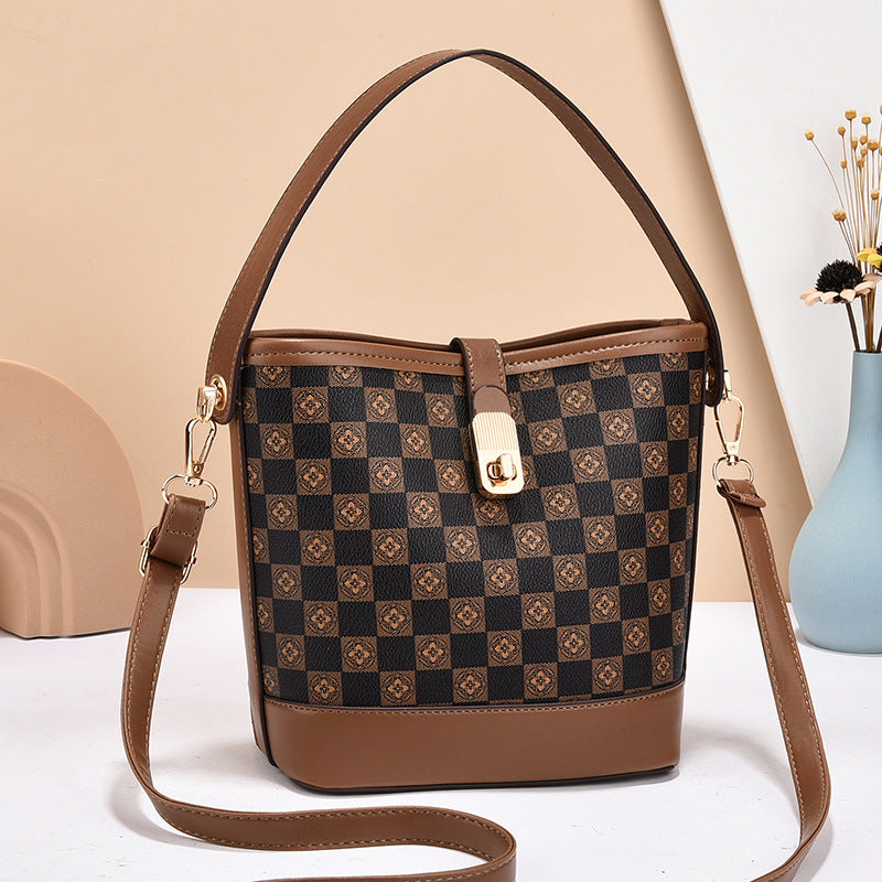 311 GESSY lattice HANDBAG