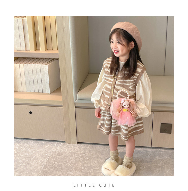 XL938 GESSY KID HANDBAGS
