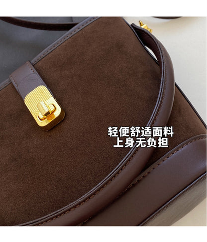 JM1592 GESSY CROSSBODY BAG