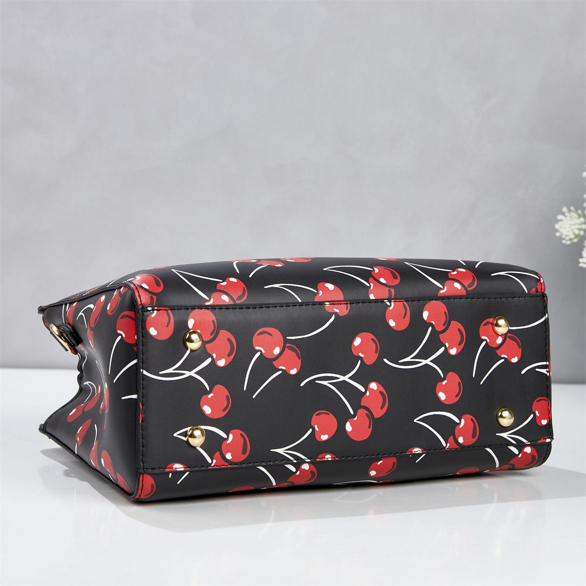 F666 GESSY TOTE BAG