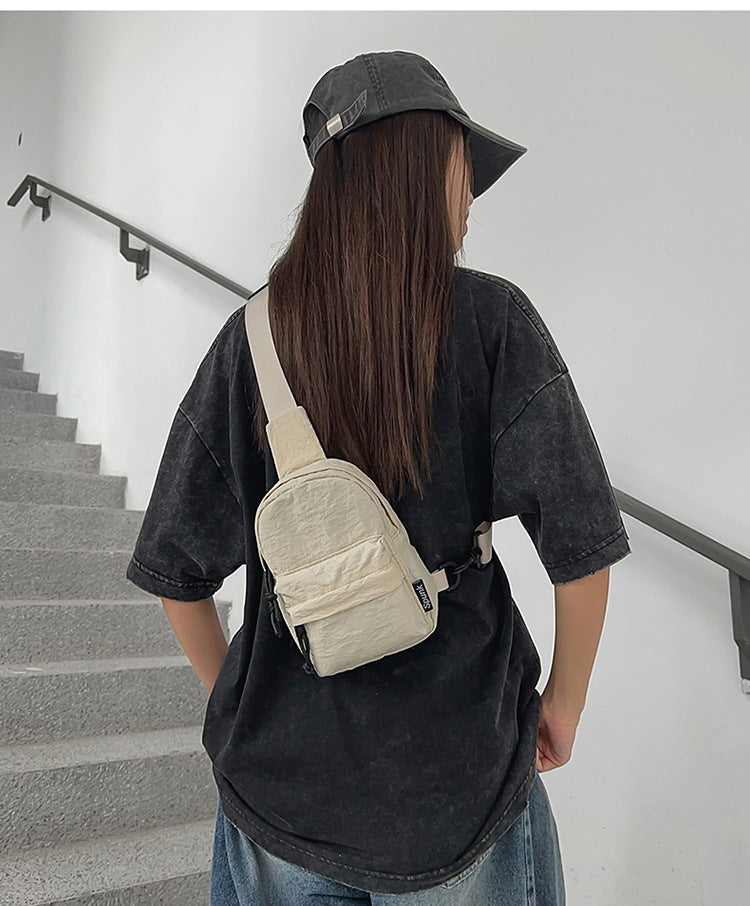 HT2557 GESSY CHEST CROSSBODY BAG
