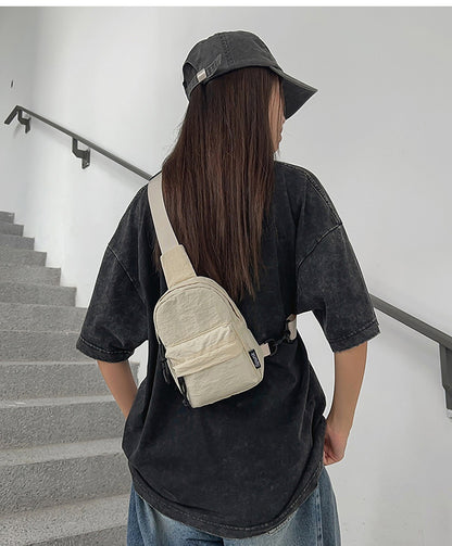 HT2557 GESSY CHEST CROSSBODY BAG