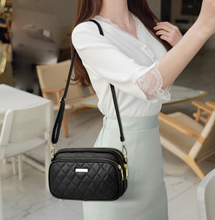 Load image into Gallery viewer, 3721 GESSY CROSSBODY BAG IN WHITE