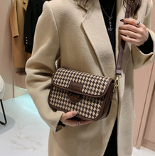 Load image into Gallery viewer, 5126 GESSY CROSSBODY BAG IN BROWN