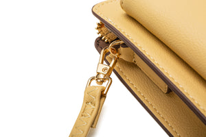 L107 GESSY CROSSBODY MOBILE PHONE PURSE IN BROWN