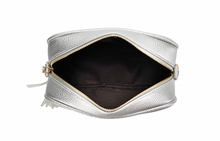 Load image into Gallery viewer, 8923 GESSY CROSSBAG IN SILVER