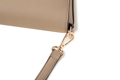 X108 GESSY BUCKET BAG IN APRICOT